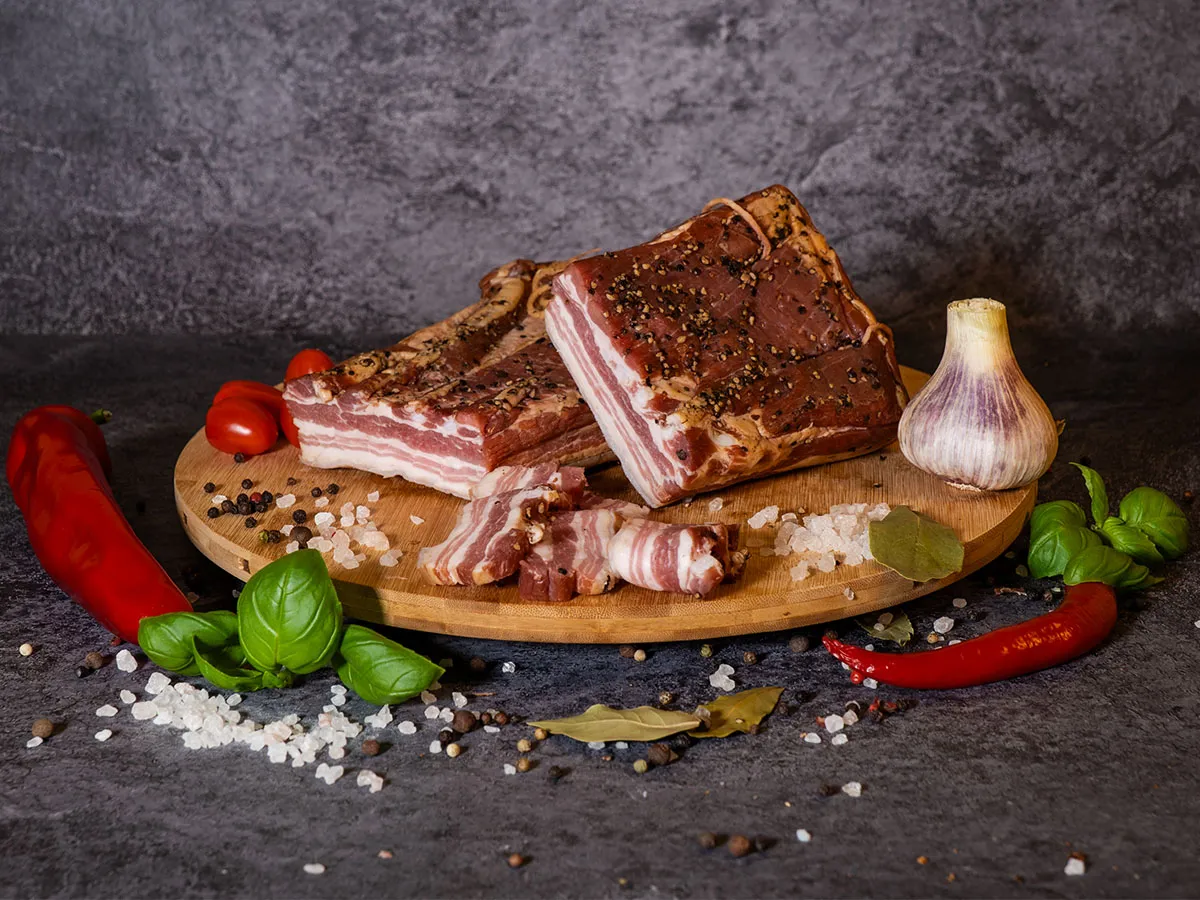 Boczek wiejski dojrzewający ok 350 g